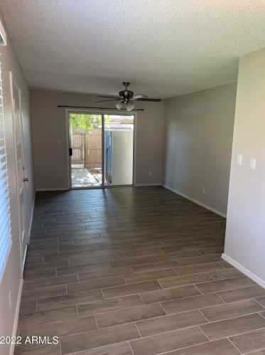 8441 34th Ave, Phoenix AZ 85053-6628 exterior