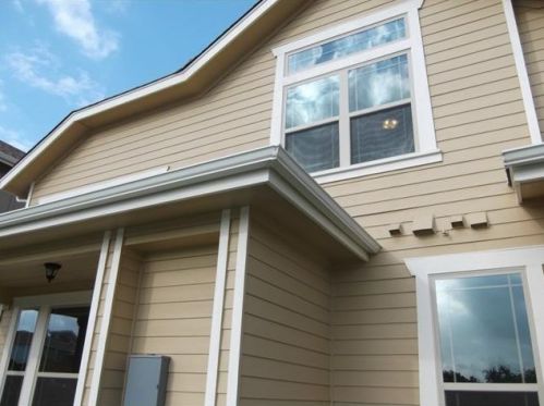 7320 Easy Wind Dr, Austin TX  78757-7824 exterior