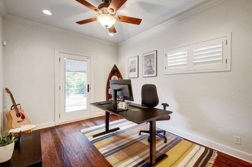 2307 Alta Vis Ave, Austin TX 78704-5229 exterior