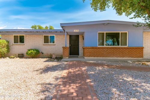 1239 Edgewater Dr, Tucson, AZ 85704-2414