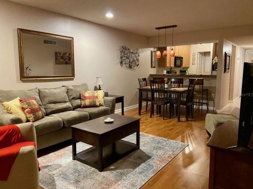 3112 Plaza Terrace Dr, Orlando FL 32803-2840 exterior