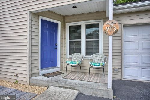 9113 Joyce Ln, Hummelstown, PA 17036-8305