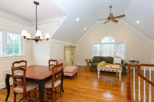 1 Park Rdg Ct, Chester NJ 07930-3016 exterior