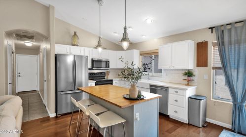 16646 19 St, Phoenix AZ 85020-2332 exterior