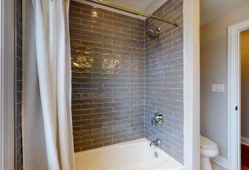 4934 Claremont Ave, Chicago IL  60625-1912 exterior