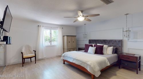 2130 Tropical Trl, Merritt Island FL 32952-4047 exterior