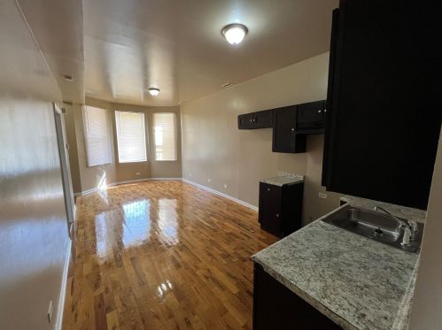 5144 Throop St, Chicago IL 60607-2534 exterior