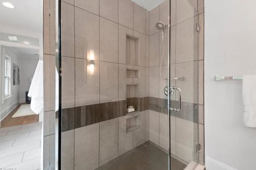 1000 Fairmont St, Greensboro NC  27401-1727 exterior