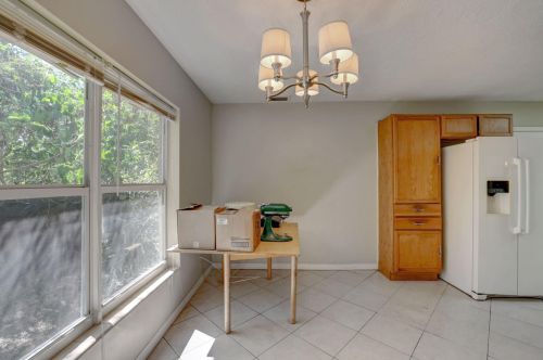 1405 Boston Ave, Fort Pierce FL 34950-3995 exterior