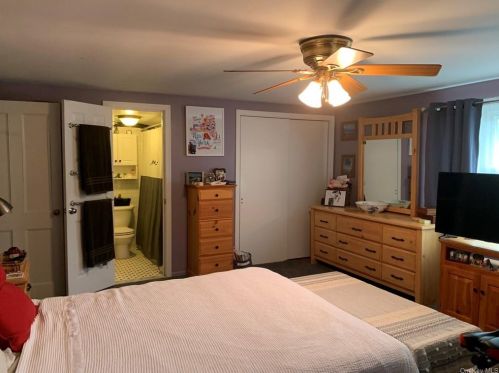 18 Pleasant Vw Rd, Poughkeepsie NY 12603-1420 exterior