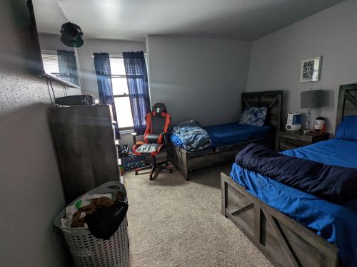 8941 Swan Rd, Milwaukee WI 53224-1950 exterior