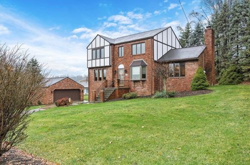 114 Macek Dr, Pittsburgh, PA 15227-3641