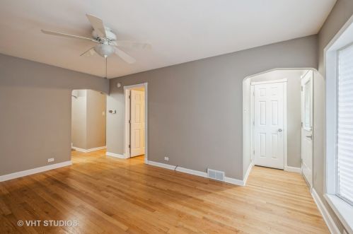 6541 64th St, Chicago, IL 60638-4913