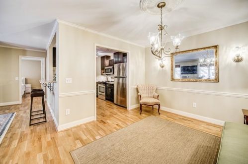 602 Bainbridge Dr, Atlanta GA 30327-4267 exterior