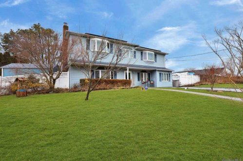 347 8 St, Bohemia NY 11716-1332 exterior