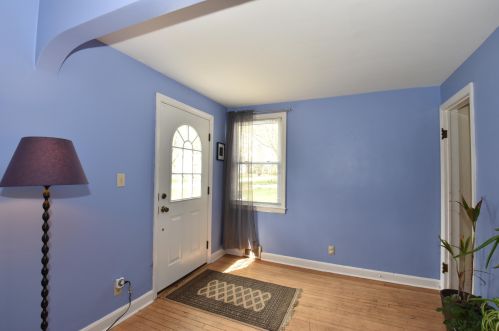 4686 103rd St, Milwaukee, WI 53225-4604