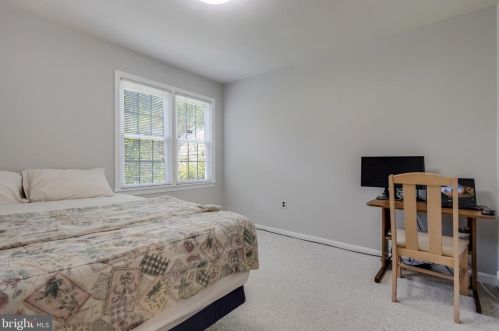 8717 Liberty Ln, Rockville MD 20854-3638 exterior