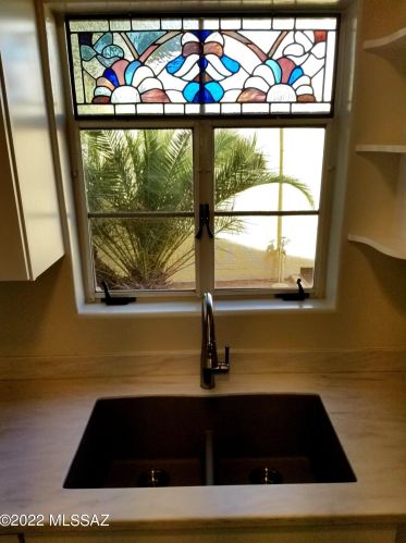 1723 Linden St, Tucson AZ 85705-8935 exterior