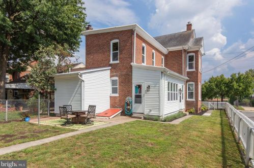 379 York St, Pottstown PA  19464-5261 exterior