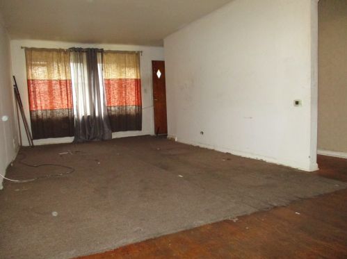 14309 Clark St, Chicago, IL 60827-2741