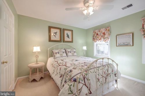 1621 Linway Park Dr, Mc Lean VA 22101-4149 exterior