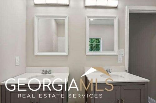 1386 Highgrove Way, Atlanta GA  30349-7510 exterior