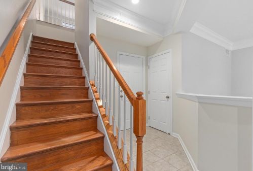 5124 Knapp Pl, Alexandria VA 22304-8637 exterior