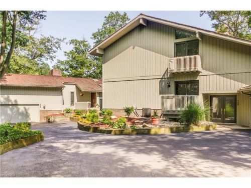 708 Arbor Way, Aurora, OH 44202-9113