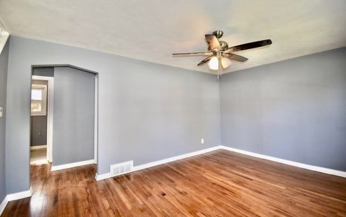 260 Pheland St, Springfield MA  01109-1320 exterior