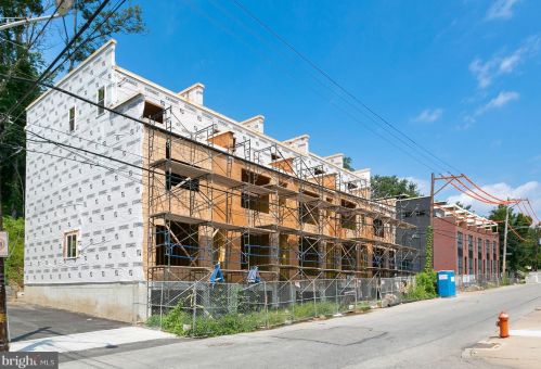 248 Fountain St, Philadelphia PA 19128-4508 exterior