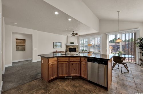 1958 Bluffside Cir, Sandy UT exterior