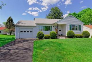 1135 Earl Ave, Schenectady, NY 12309-5621