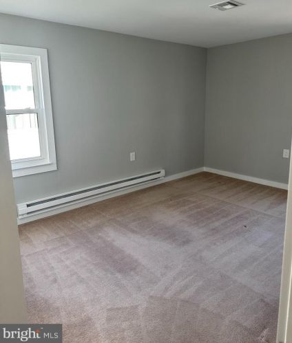 11 Warwick Way, Southampton NJ  08088-1143 exterior