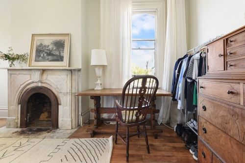 1426 Chateau St, Pittsburgh PA 15233-1242 exterior