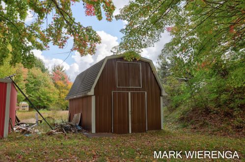 431 Mt Garfield Rd, Meskegon MI 49441-6000 exterior