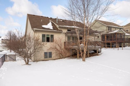 2479 Grey Eagle Cir, Saint Paul MN 55129-6221 exterior