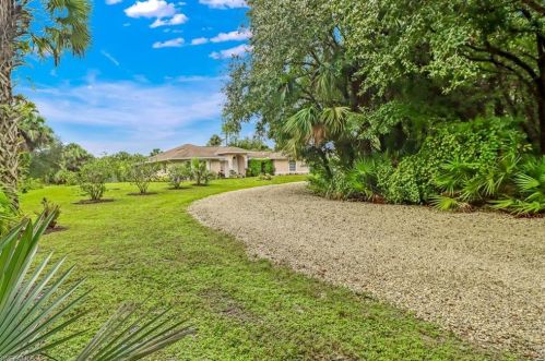 3520 20 Ave, Naples FL 34117-9197 exterior