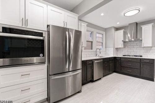 72 Hughes St, Maplewood NJ  07040-3304 exterior