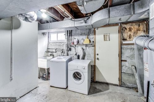 1837 T St, Washington DC 20020-4635 exterior