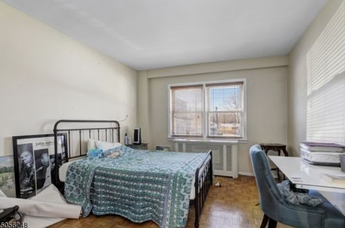 465 Valley St, Maplewood NJ 07040-1330 exterior