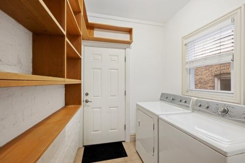 5241 Hoyne Ave, Chicago IL  60609-5542 exterior