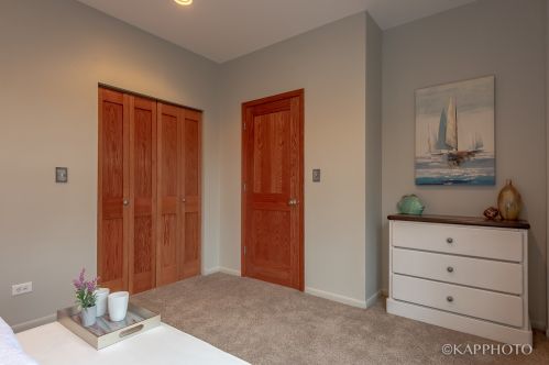 957 Honore St, Chicago IL 60657-2007 exterior