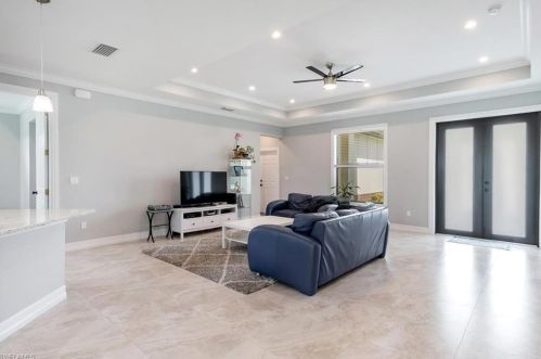 3535 58 Ave, Naples FL 34120-2656 exterior