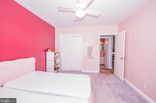 8921 2 Ave, Silver Spring MD 20910-2149 exterior