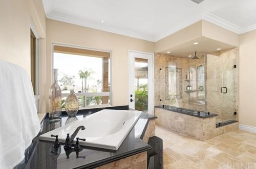 39625 Calle Cabernet, Temecula CA 92591-4005 exterior