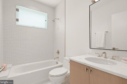 2838 Chesterfield Pl, Washington DC  20008-1015 exterior