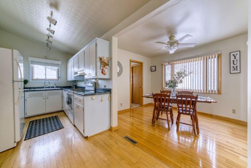 10900 Hampton Ave, Milwaukee WI 53225-3839 exterior