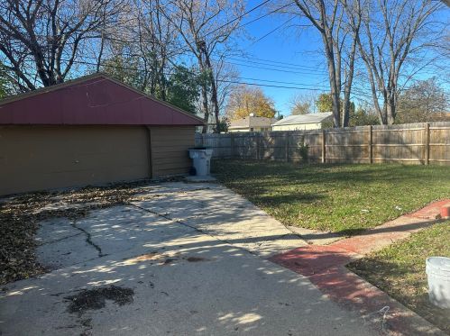 5947 61st St, Milwaukee WI  53218-2004 exterior