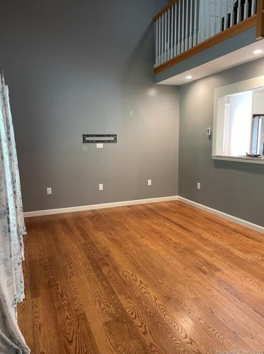 1 Upper Downs Dr, Killingly CT 06239-3220 exterior