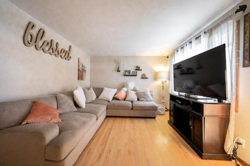 3966 Lipton Ave, Milwaukee, WI 53235-4744